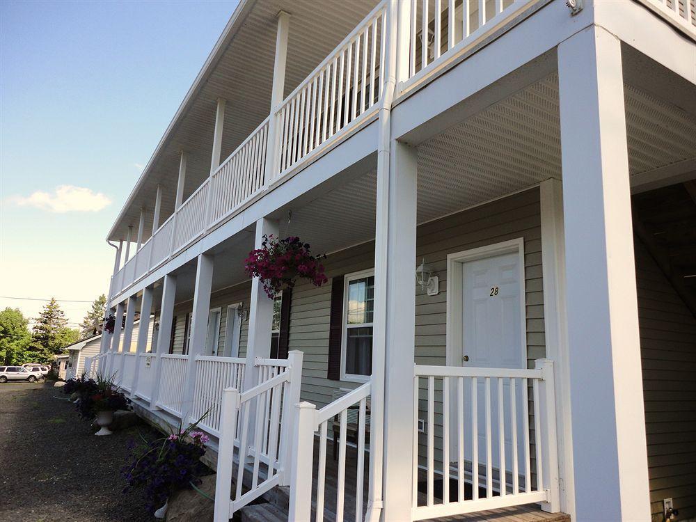 Airport Inn Frédéricton Extérieur photo